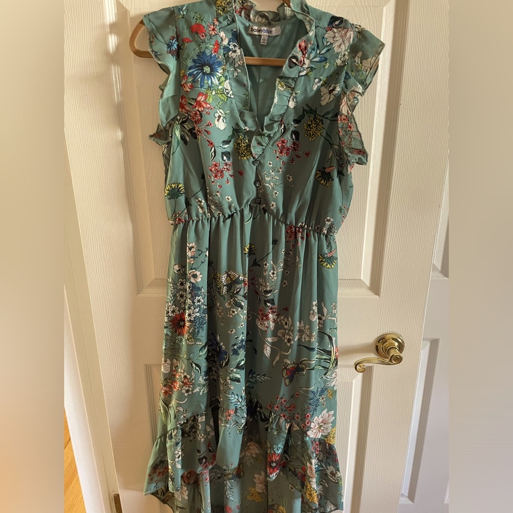 Bailey Blue size L Dress Green Floral Hi-Low. New without Tags